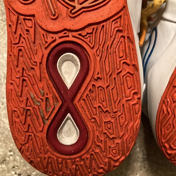Nike 5.5 Y Kyrie Irving Infinity Kevin Durant Basketball Shoes Nice Condition - Picture 5 of 10